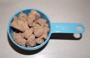 measured sugar clumps