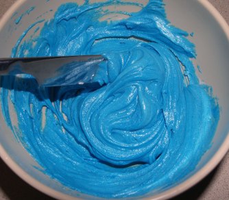 blue frosting- gel food coloring