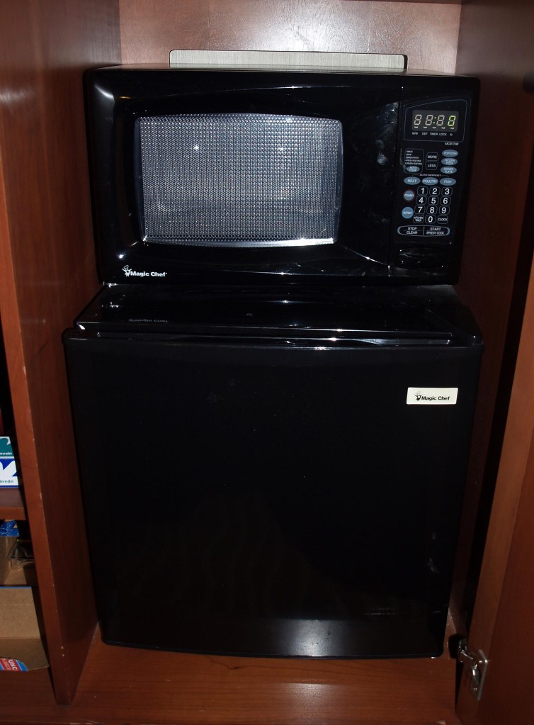hotel microwave setup