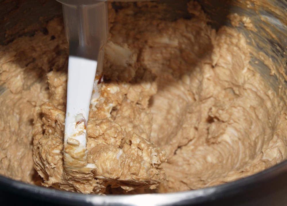 molasses, cream cheese, butter, and vanilla