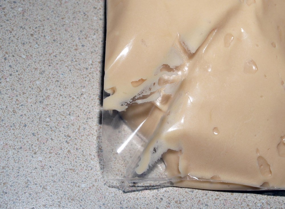 caramel filling piping bag