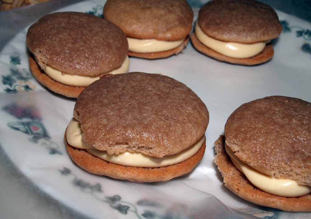 caramel apple whoopie pies
