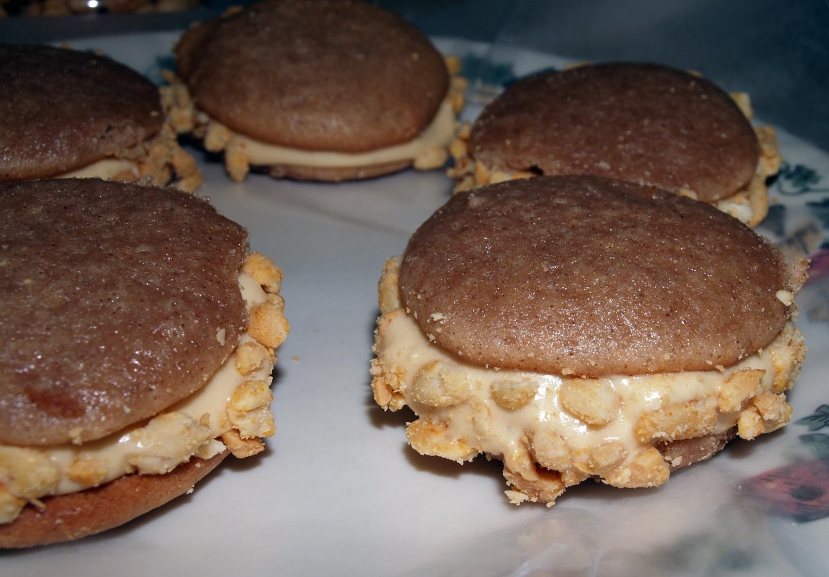 caramel apple whoopie pies