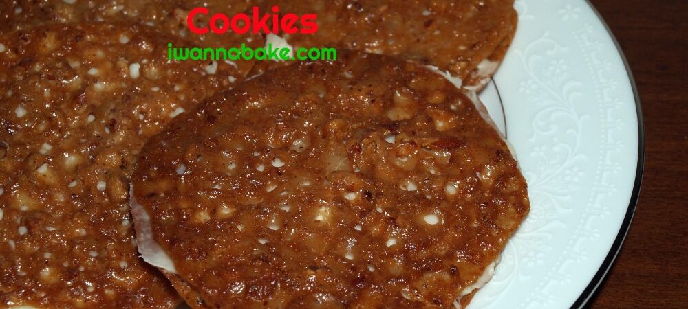 Pecan Lace Sandwich Cookies
