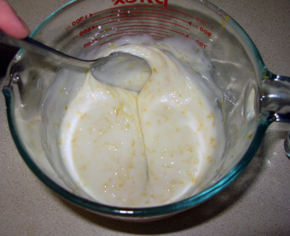 Date and Walnut Cake Icing