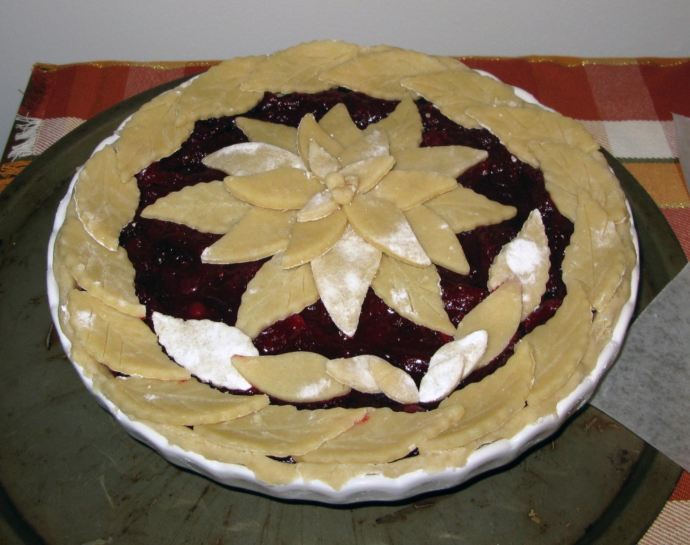 Poinsettia Crust with Laurel