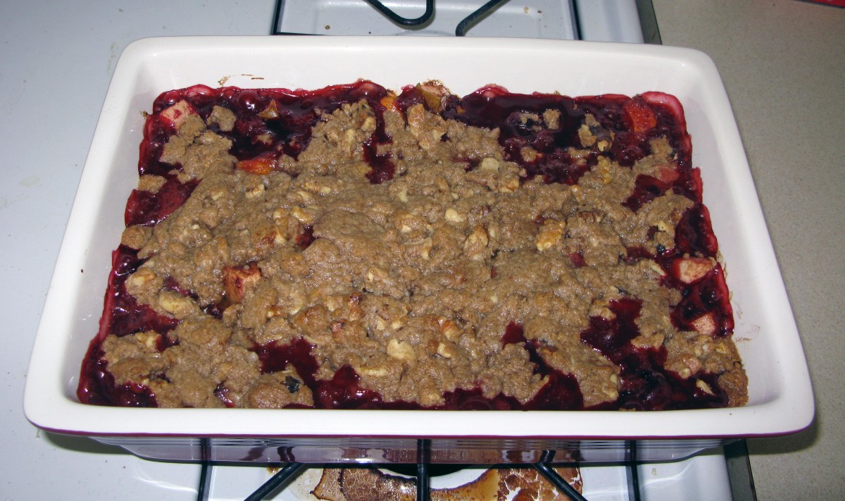 Baked Summer Fruit Crumble