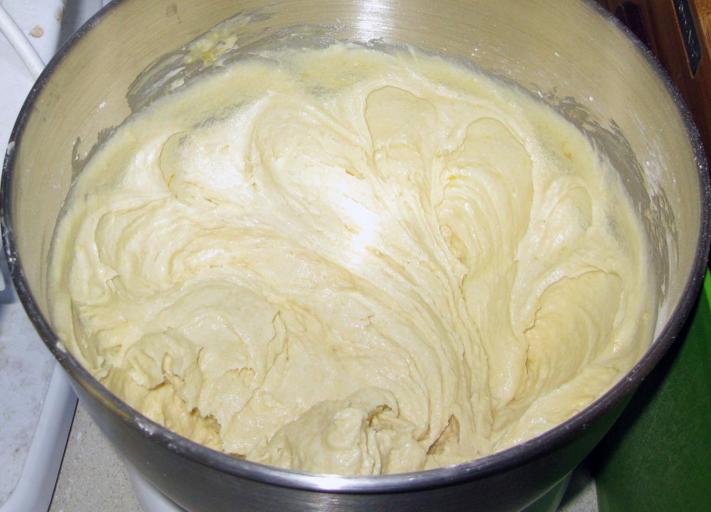 cake batter after mixing image
