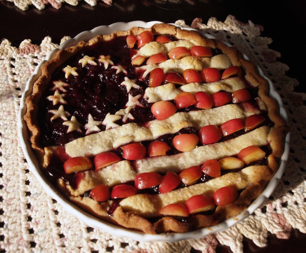Homemade Fruit Medley Pie
